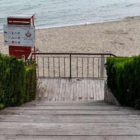 Casa Real Ii Frontline