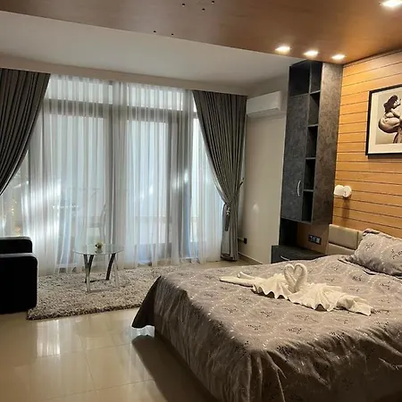 Apartment Casa Real Ii Frontline *