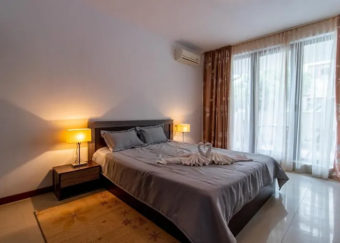 Casa Real Ii Frontline Appartement