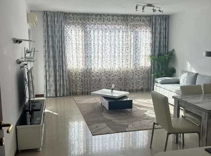 Casa Real Ii Frontline Appartement *